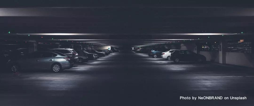  汽車(chē)庫(kù)、修車(chē)庫(kù)、停車(chē)場(chǎng)